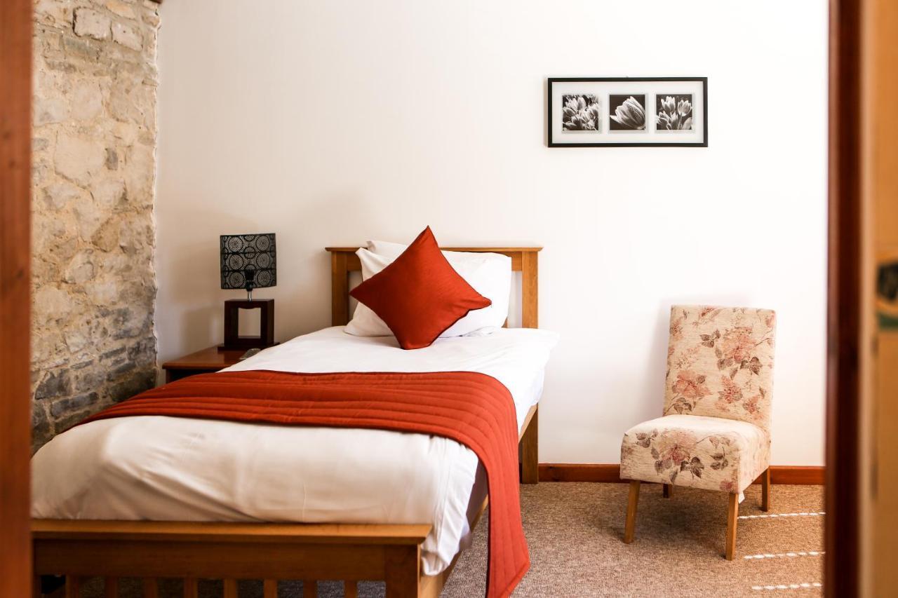 Kingston Country Courtyard Bed & Breakfast Room photo